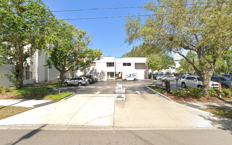 295774 lora l. howell p.a