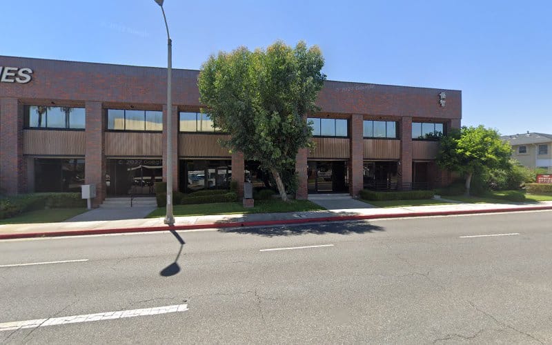 444070 universal law group