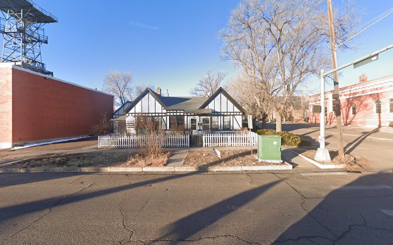 447582 victoria w doom law offices
